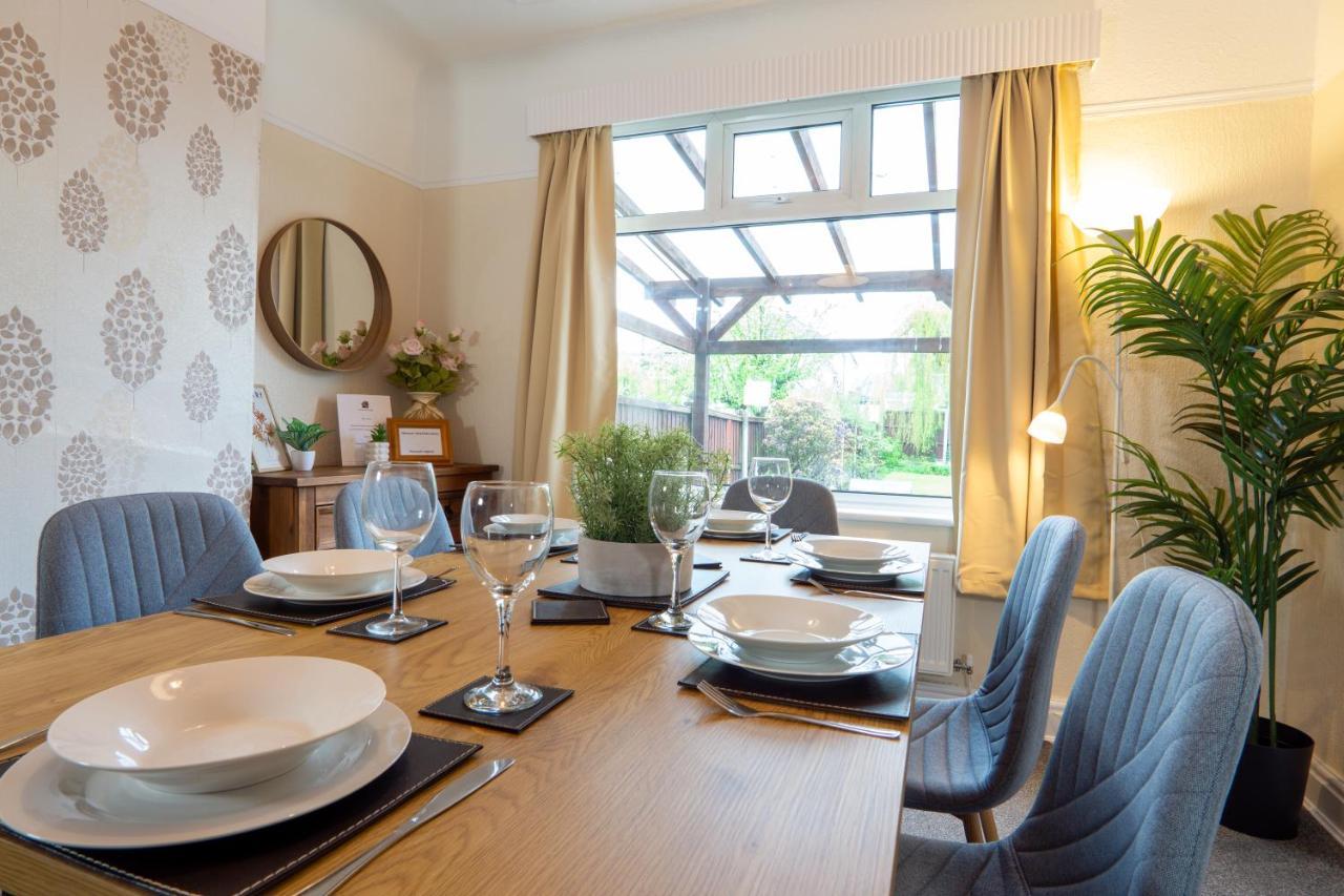 Strawberry Fields House - Air Host & Stay - 3 Bedroom Ливерпуль Экстерьер фото